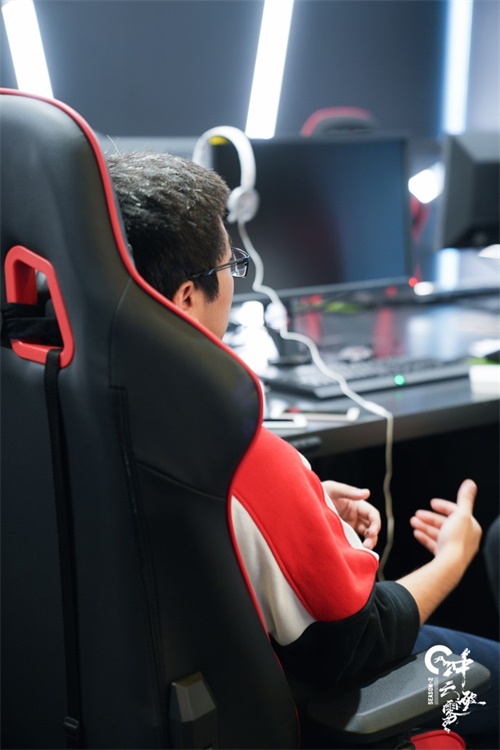 上海龙之队专访守望先锋联赛解说老陈：龙之队是我的主队