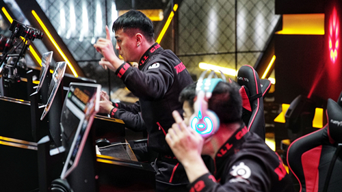 3冠王归来 顶级荣耀首夺《街头篮球》FSPL总冠军