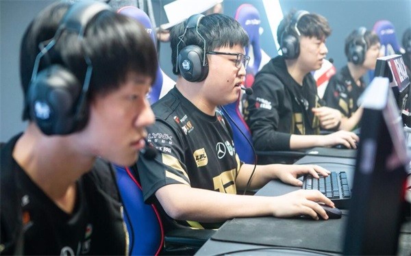 1月14日LPL开赛 三大豪门春季竞逐