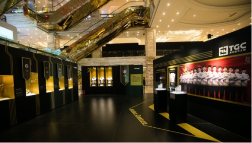 腾讯电竞亮相TGC竞技文化主题展  亚运会电竞表演赛中国团队奖牌签名服线下首展