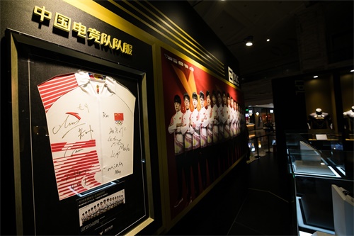 腾讯电竞亮相TGC竞技文化主题展  亚运会电竞表演赛中国团队奖牌签名服线下首展