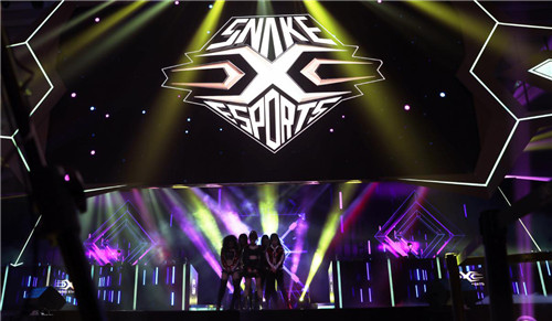 LPL赛场惊现奥运冠军 Snake逆风翻盘收获首次李宁德比胜利