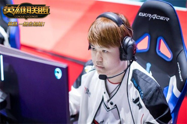 LPL春决一触即发 线下观赛火热开启