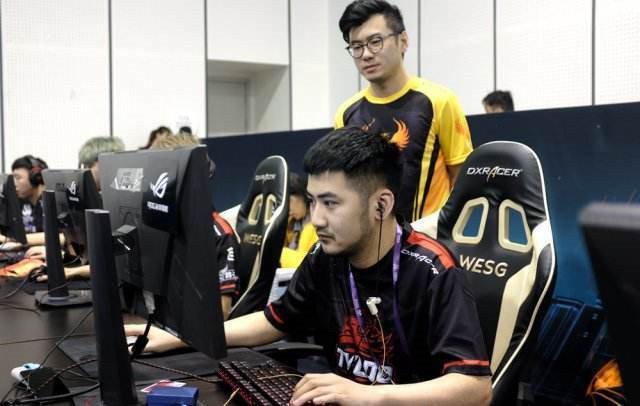 《CS：GO》茄子：WDNMD，那个白给少年他回来了