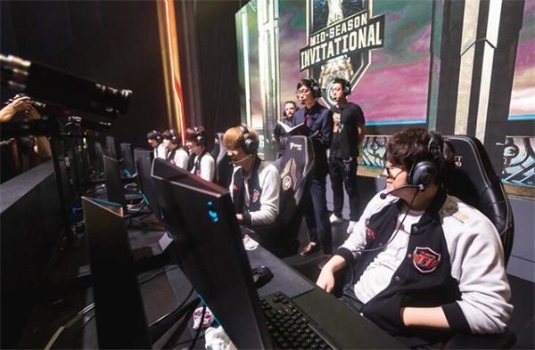 2019季中冠军赛半决赛即将开打 iG首战对阵TL