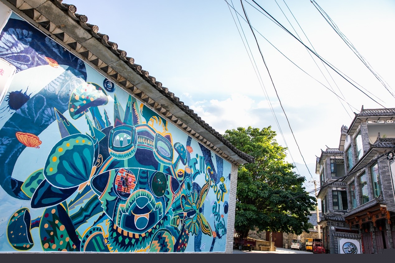 英雄联盟首个校园电竞文创村落地云南