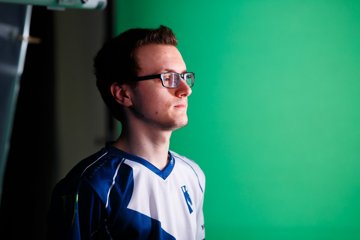 《DOTA2》震中杯明日开战 国外选手现场照片一览