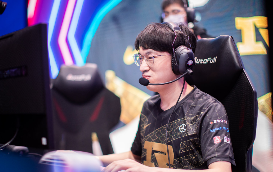 Top虎迎来LPL首秀！RNG对战TT AD将成关键