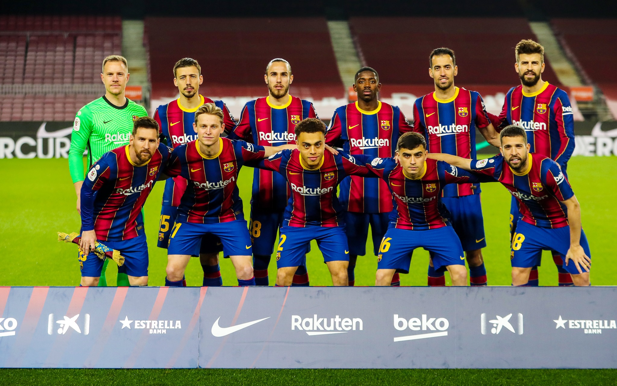 巴塞罗那足球俱乐部注资《英雄联盟》LPL战队