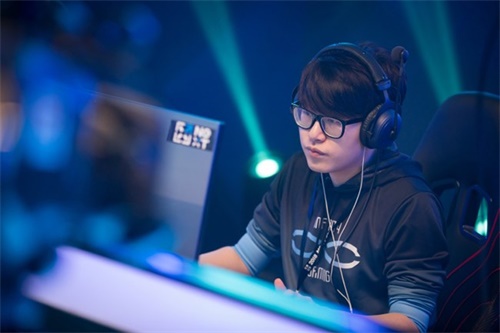 网易NEXT《星际争霸2》中韩精英邀请赛 Solar夺冠