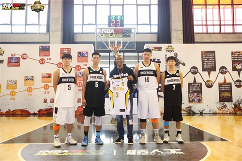 马布里电竞解说首秀，妙语连珠惊艳NBA2KOL2全国联赛北区决赛