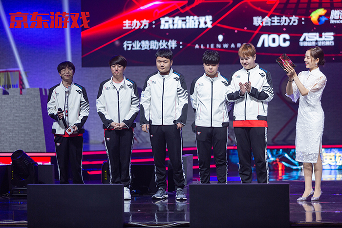 “京东杯”电子竞技大赛S2英雄联盟挑战赛总决赛桂冠花落华南赛区JM战队