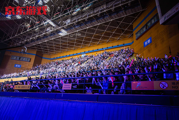 京东杯决赛燃动长安！LOL总决赛巅峰之战JM战队夺冠封神