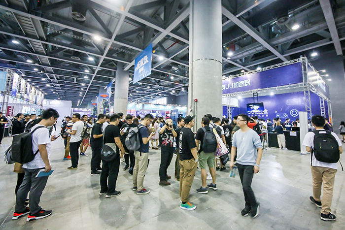 UU加速器线下发布首个游戏硬件——UU加速盒先锋版