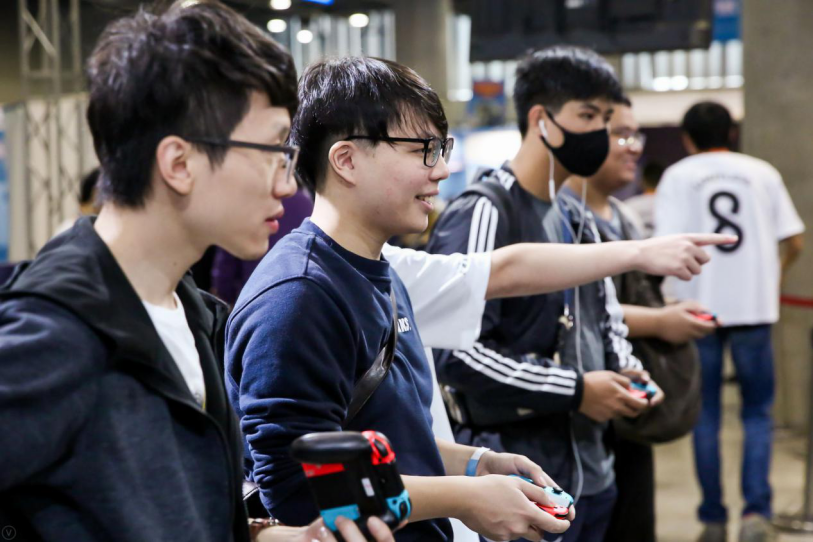 UU加速器线下发布首个游戏硬件——UU加速盒先锋版