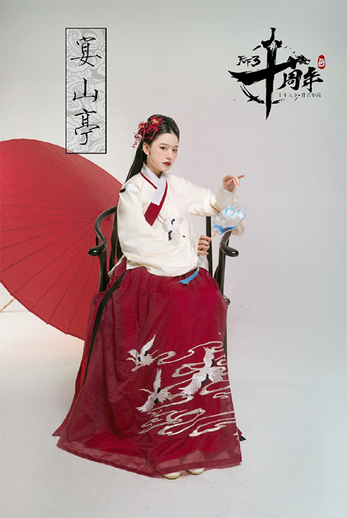 裙袂翩翩若仙人！《天下3》携手宴山亭打造华美实体汉服“锦瑟长安”