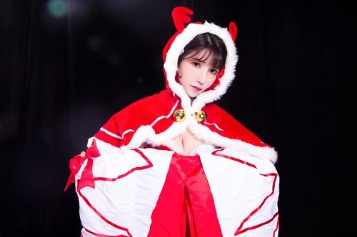 CC主播小小：超满贯热舞女神的内心自白