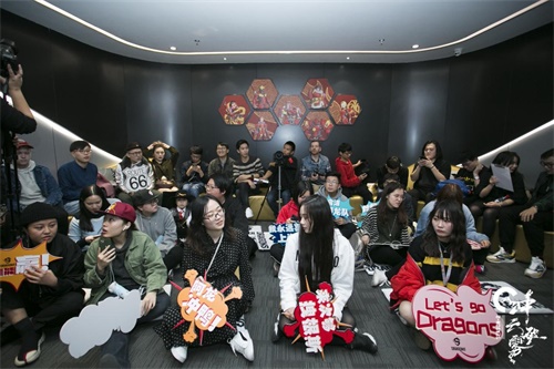 冲破云霄，巨龙腾翔！上海龙之队第二赛季阵容见面会完美落幕