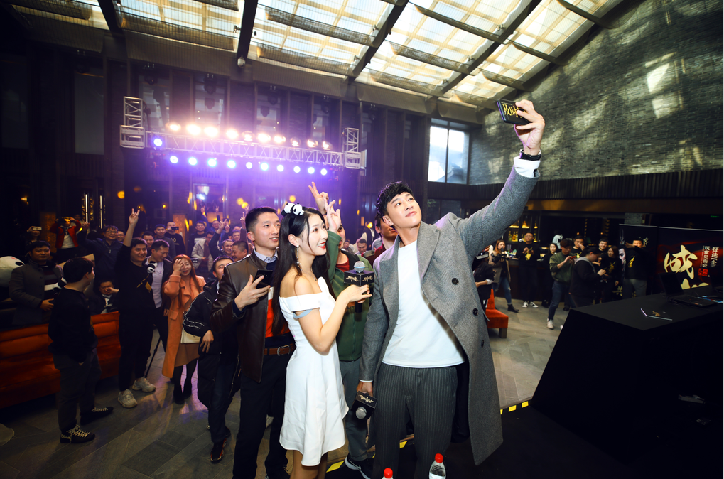 最荷尔蒙战书 何润东携指挥邀天下勇士共赴《征途2》黄金国战联赛