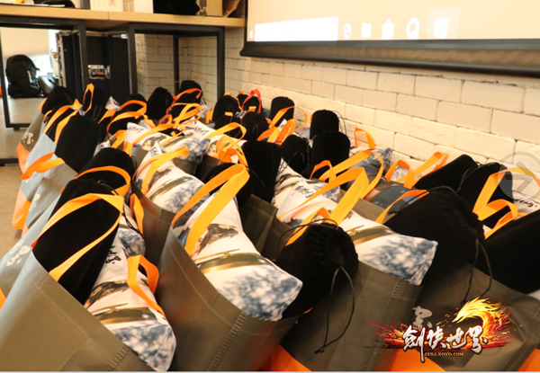 倍儿正！十周年见面会成都暖心落幕 《剑侠世界》新服今晚温情开启