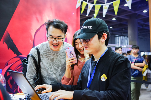 “女神的任务”火爆广州漫展，2019与《冒险岛》再次相约！