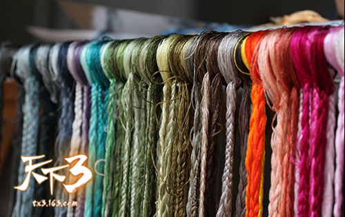 凤逐金针,大荒随指添祥瑞！《天下3》手工团扇游戏内外同步华美上线