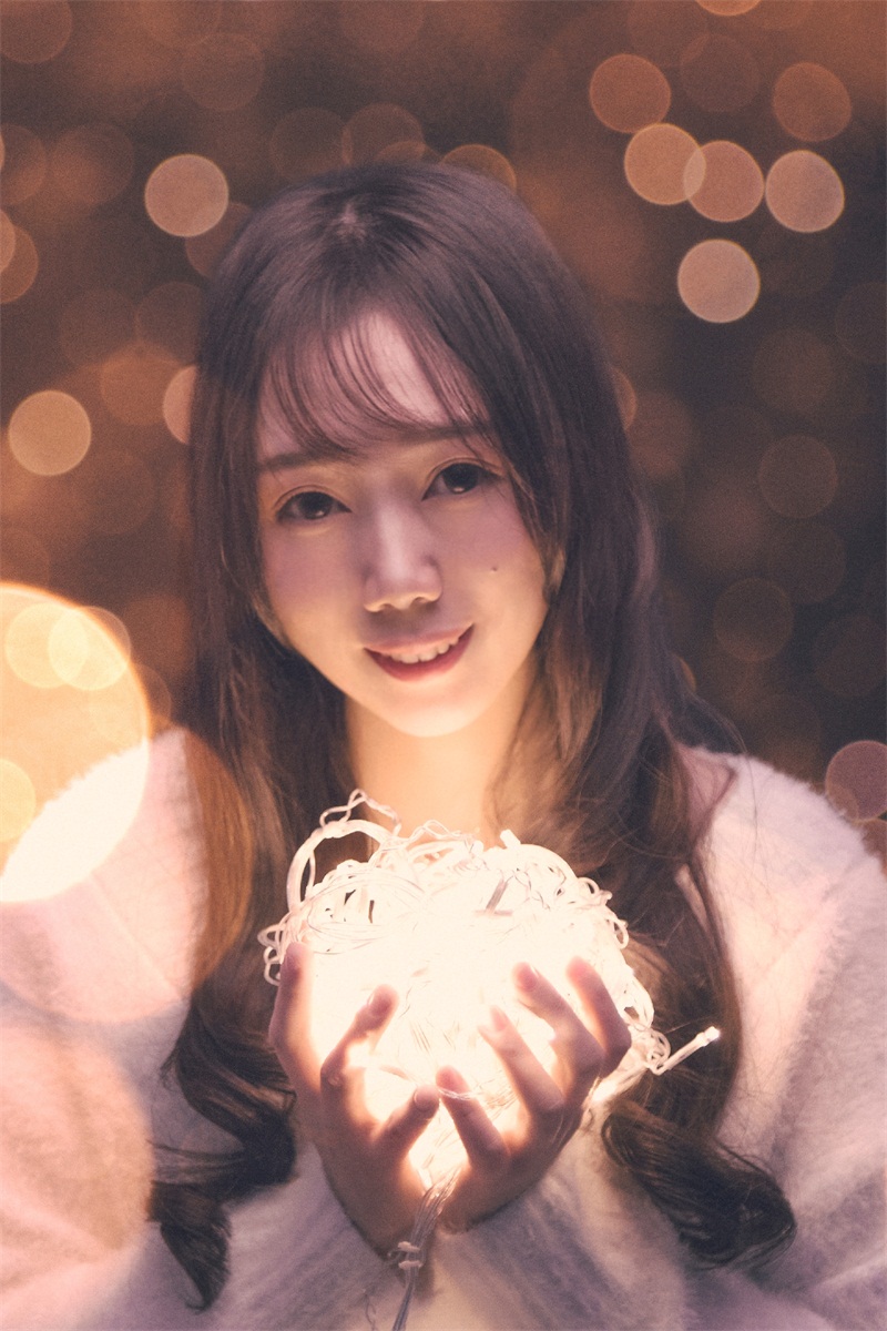 甜心歌姬噗噗兽转战斗鱼，珠海双人游浪漫启程