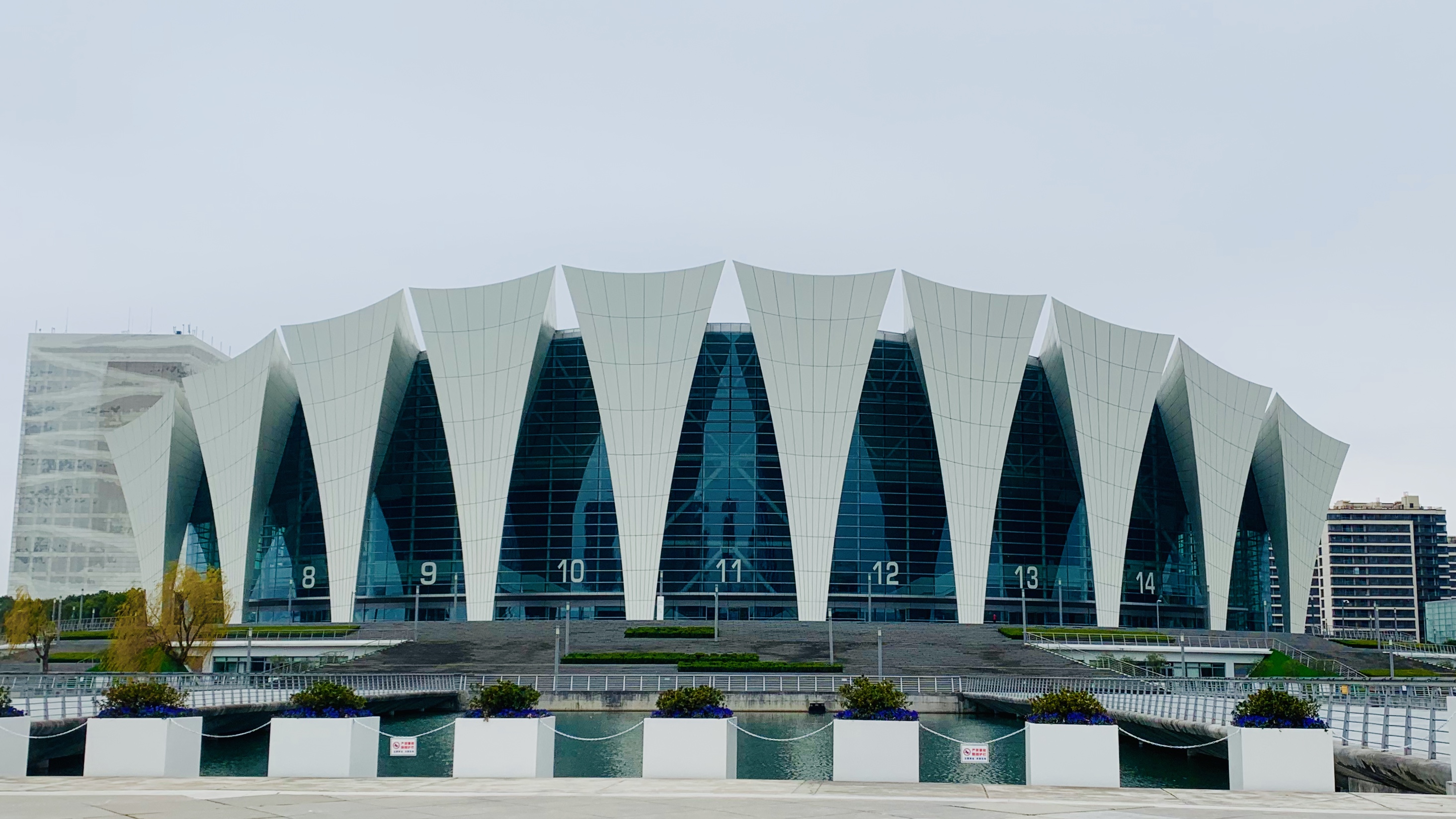 东方体育中心成为腾讯电竞首个推荐大型体育场馆