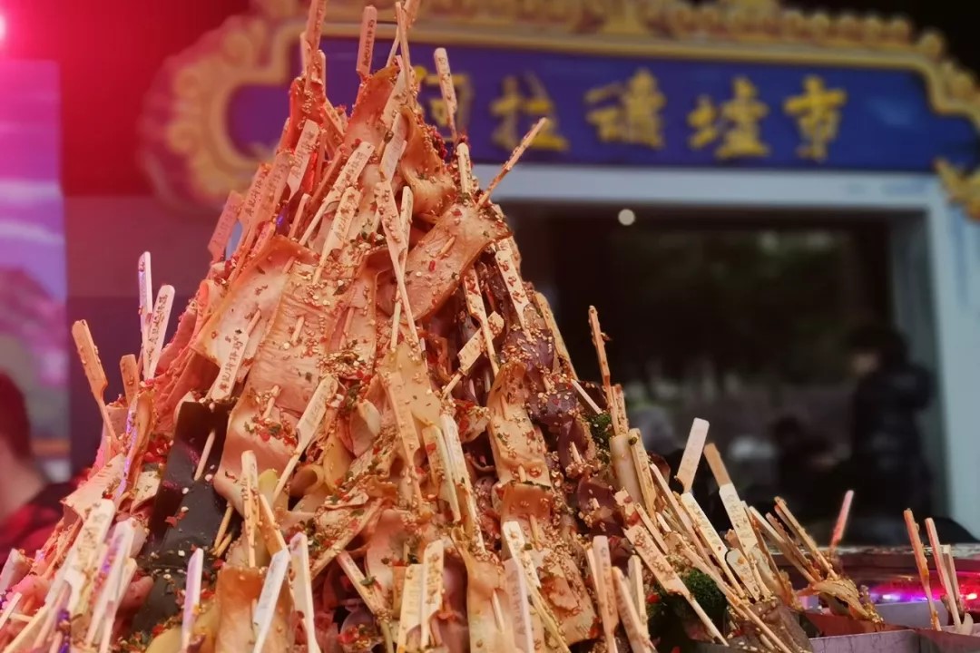 成都茶馆里摆龙门阵的人，最近都在聊这个文创节