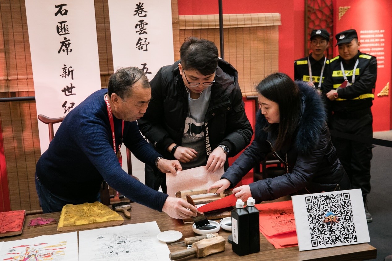 成都茶馆里摆龙门阵的人，最近都在聊这个文创节