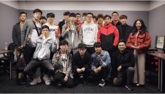 上海龙之队峰回路转摘夺首胜，见证历史，全世界瞩目为其喝彩!