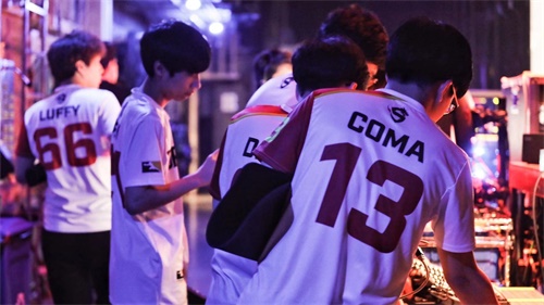 上海龙之队第三周常规赛一胜一负 状态回归，龙吟腾飞再崛起