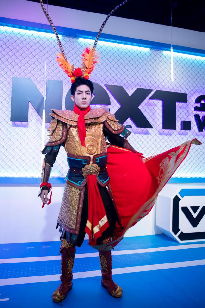 网易电竞NeXT春季赛成宝藏赛事?Coser界蔡徐坤惊艳亮相