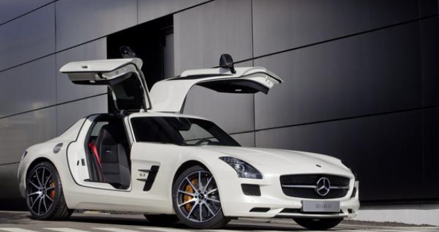《极品飞车OL》经典鸥翼门——梅赛德斯-奔驰 SLS AMG Black Series 2014