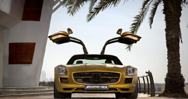 《极品飞车OL》经典鸥翼门——梅赛德斯-奔驰 SLS AMG Black Series 2014