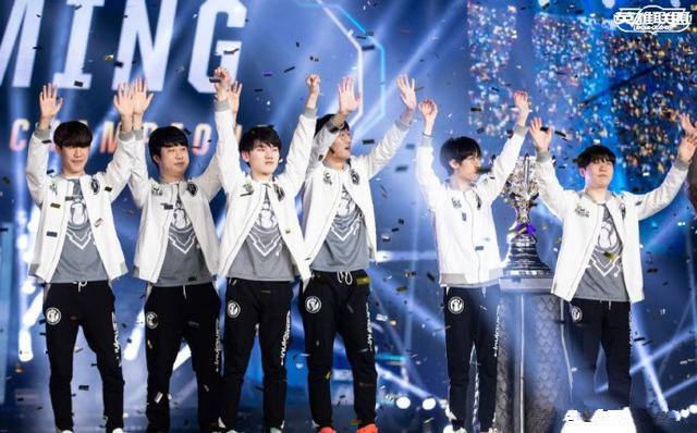 电竞从业者平均薪资1.1万元 基本与游戏产业持平