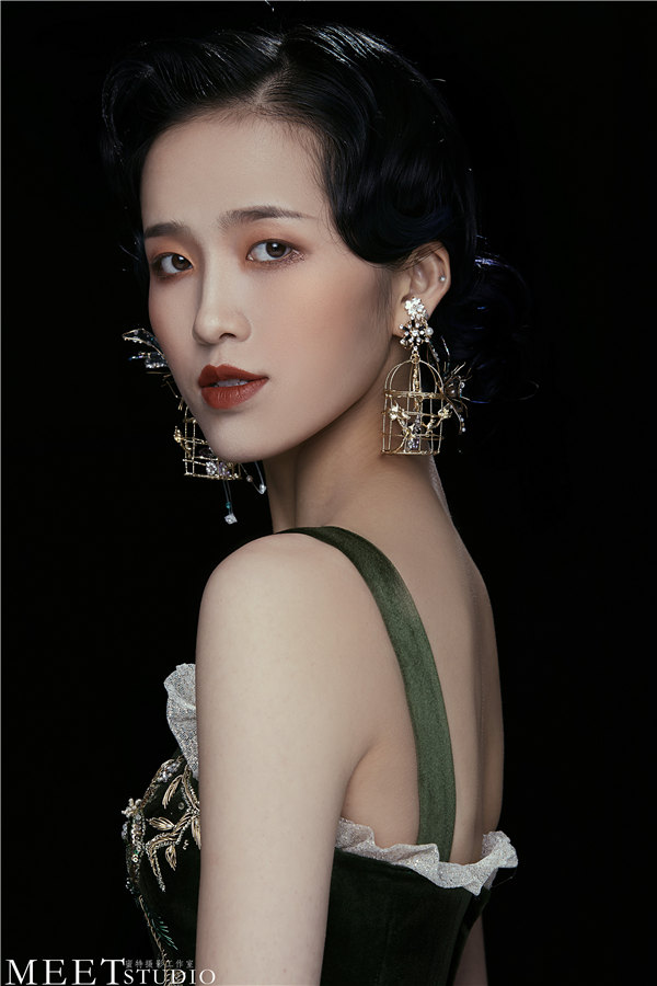 可甜可盐!电魂网络展台绝美showgirl抢先看