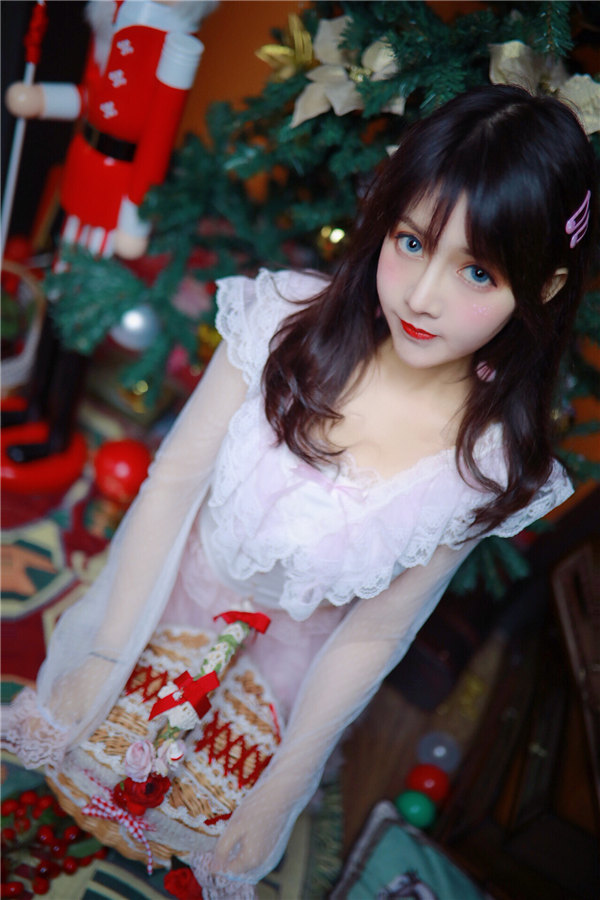 可甜可盐!电魂网络展台绝美showgirl抢先看