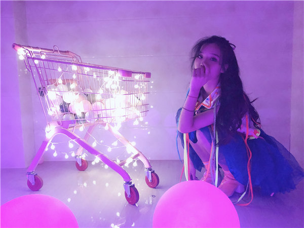 可甜可盐!电魂网络展台绝美showgirl抢先看