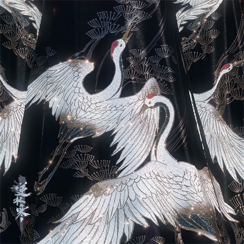 价值过亿元的皇帝名画做成时装?也就《逆水寒》干得出来