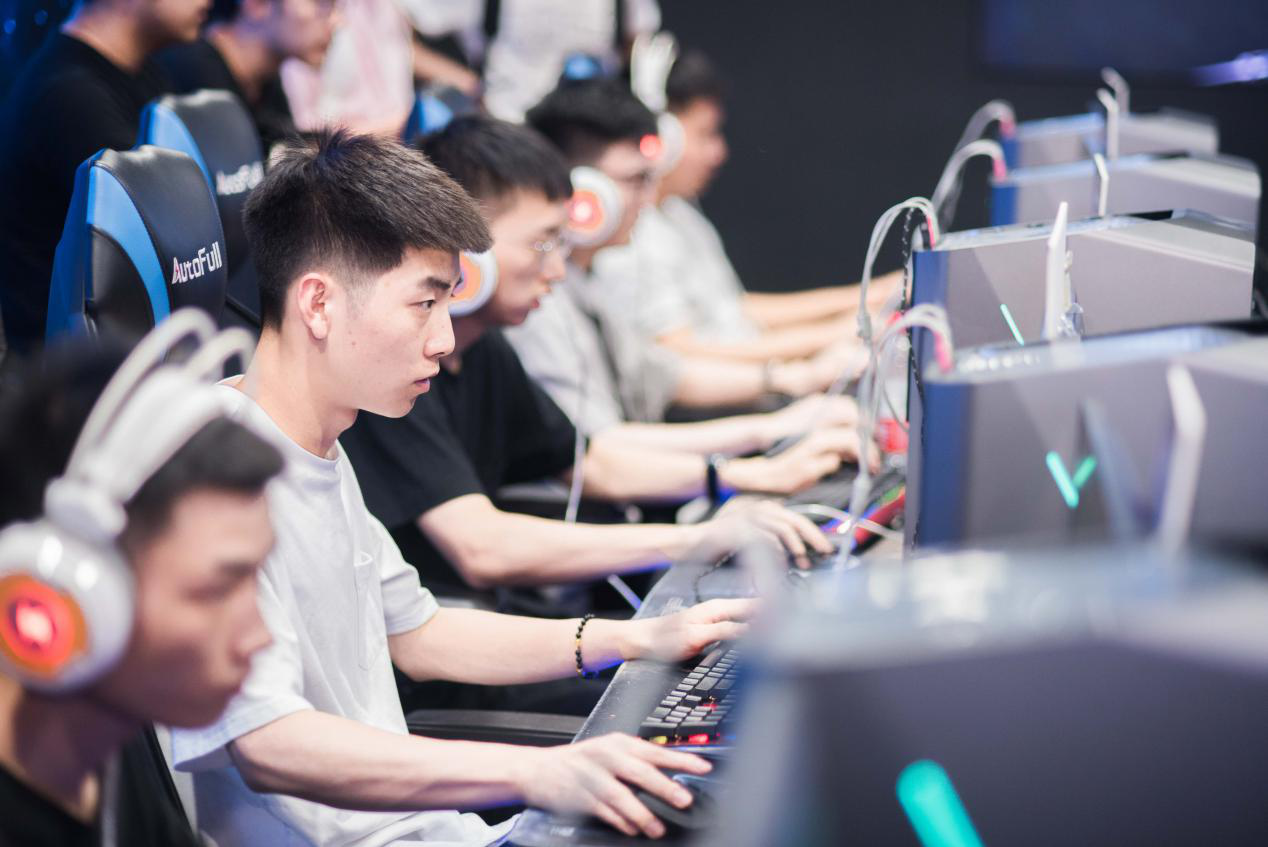 ALIENWARE助力IMC引爆电竞激情 郑州站完美落幕