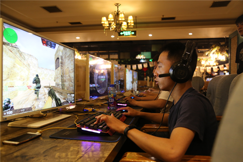 众实力车手争夺关键晋级名额，TGG夏季杯西安站圆满结束