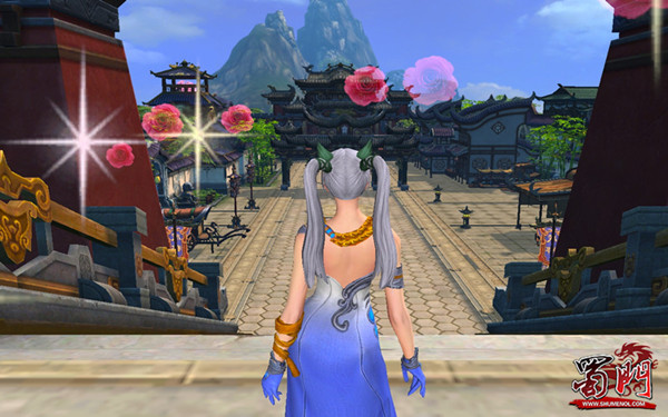 美女玩家零距离 绿岸《蜀门》同城匹配火热集结