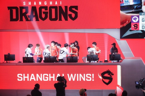 上海龙之队战胜洛杉矶角斗士 新阶段首度迎战国内战队广州冲锋队