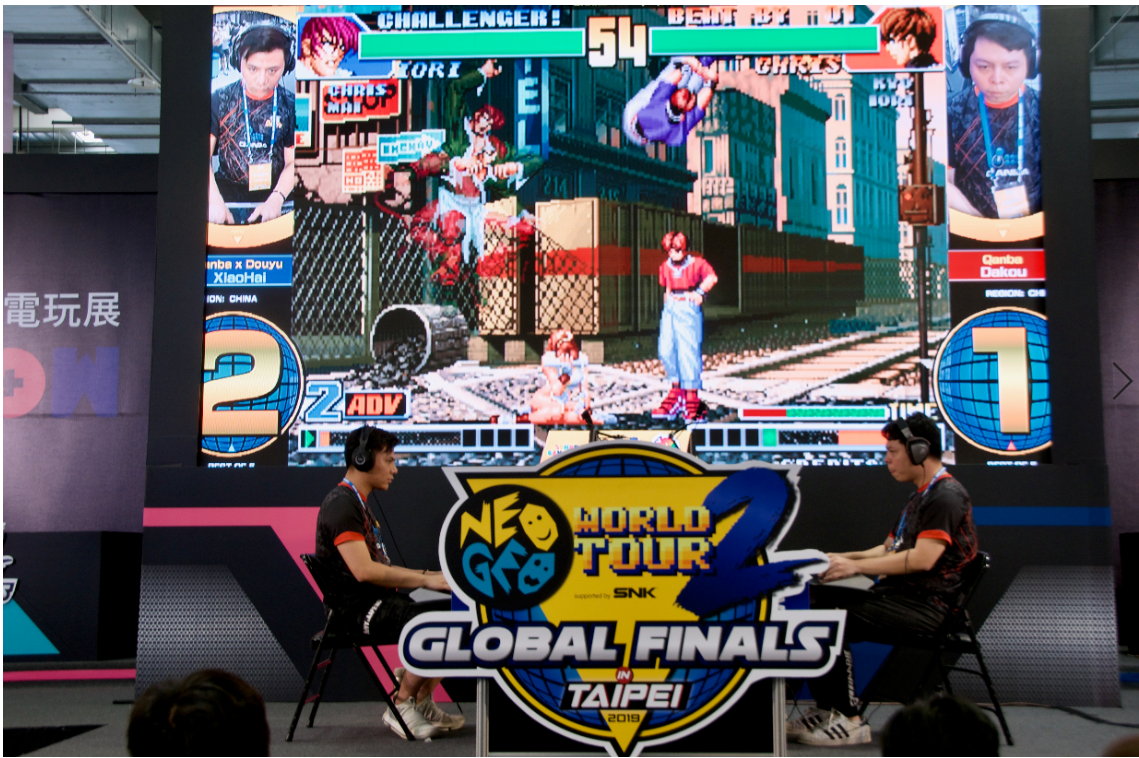 NGWT2总决赛小孩曾卓君与M分别蝉联拳皇98与拳皇14冠军