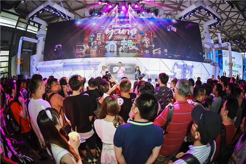 盛趣游戏2019ChinaJoy首日引爆玩家热潮 周边福利“趣”放送