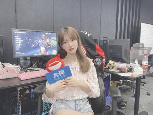 专访CC直播电子竞技俱乐部Mizuki：女选手并没有什么区别