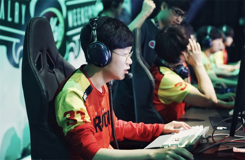 守望先锋联赛常规赛落幕，上海龙之队摘夺季后赛附加赛门票!