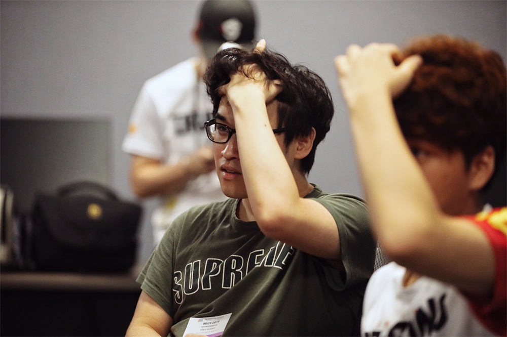 上海龙主教练BlueHaS：电竞是我一直热爱并怀揣热情去做的事情