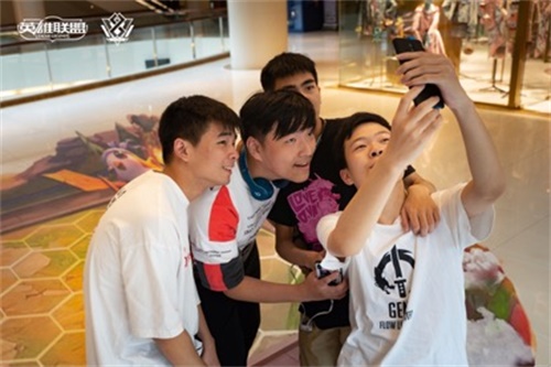 探秘LOL上海彩蛋，感受八年来满满的情怀与热爱!